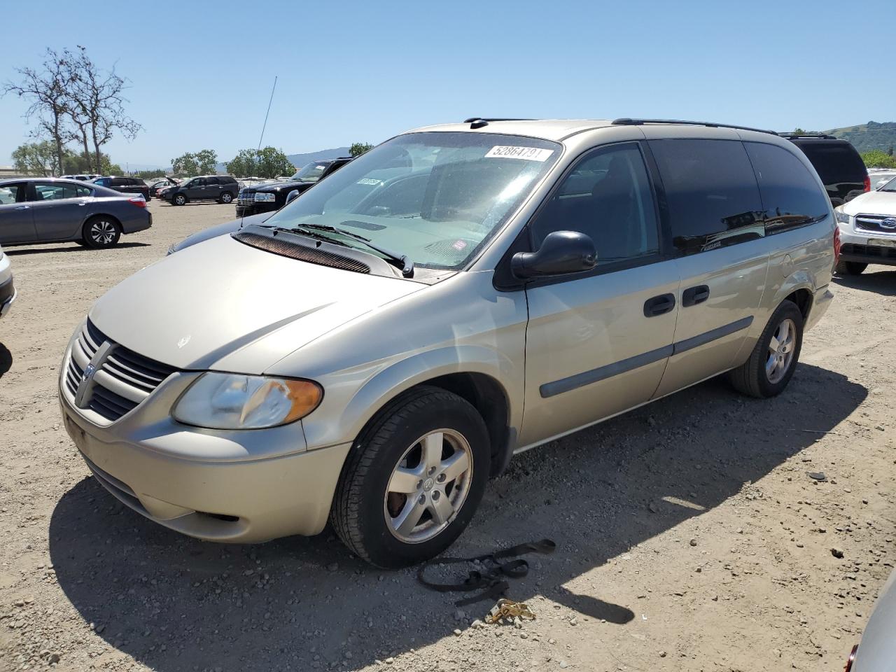 dodge caravan 2005 1d4gp24r75b384114