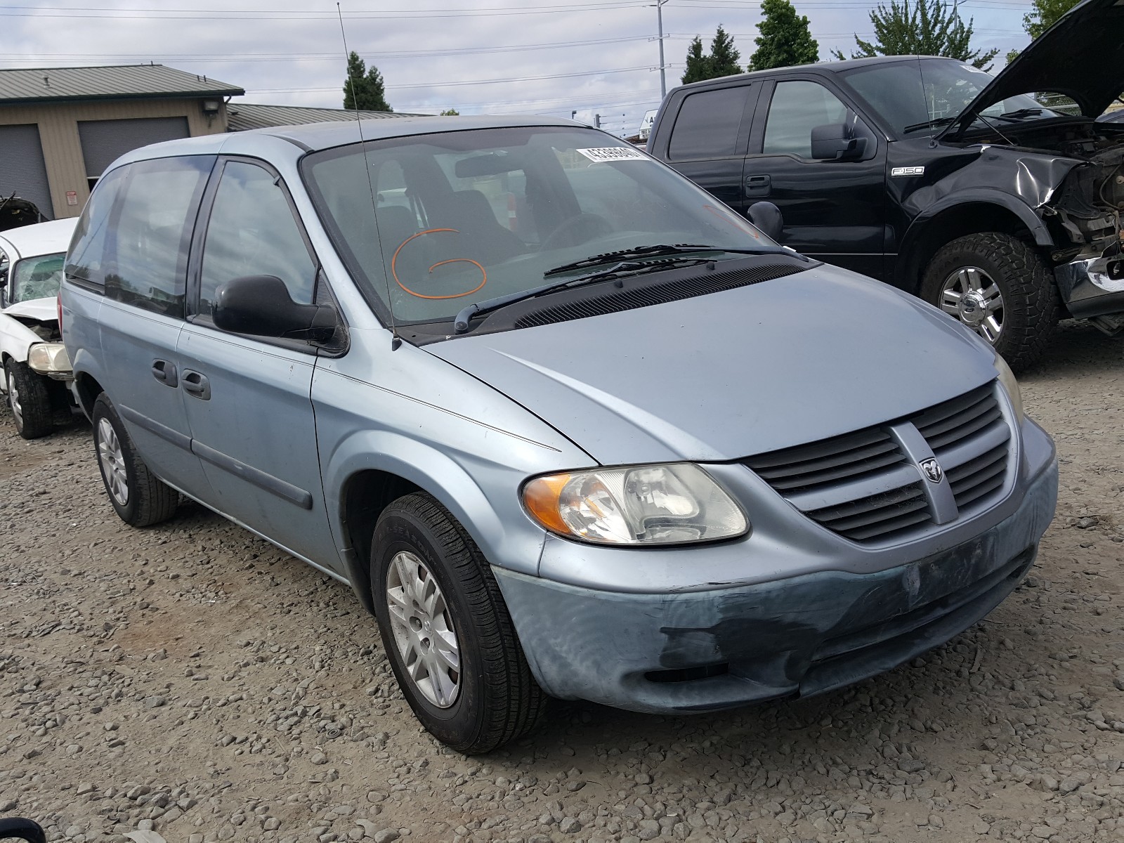 dodge caravan se 2005 1d4gp25b35b181402