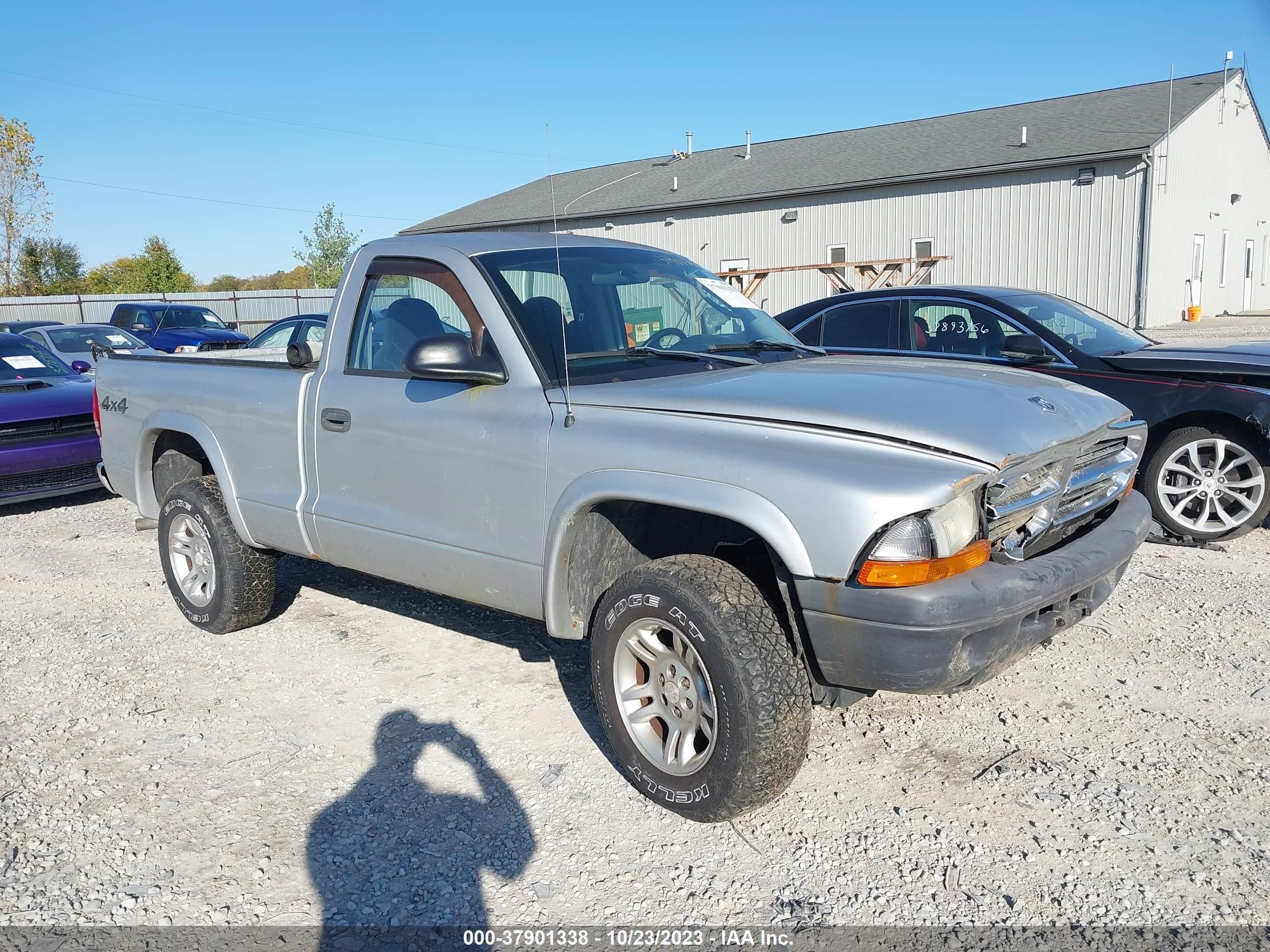 dodge dakota 2004 1d7gg16k24s675292