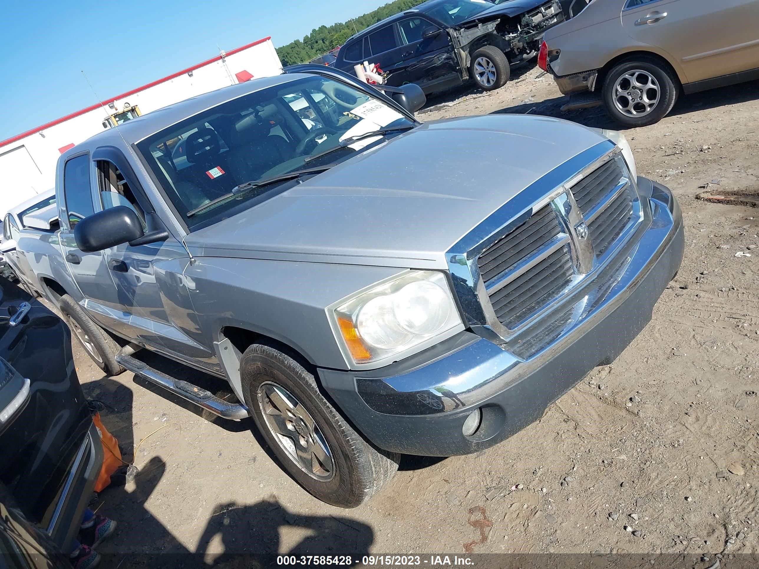 dodge dakota 2005 1d7he48n85s267111