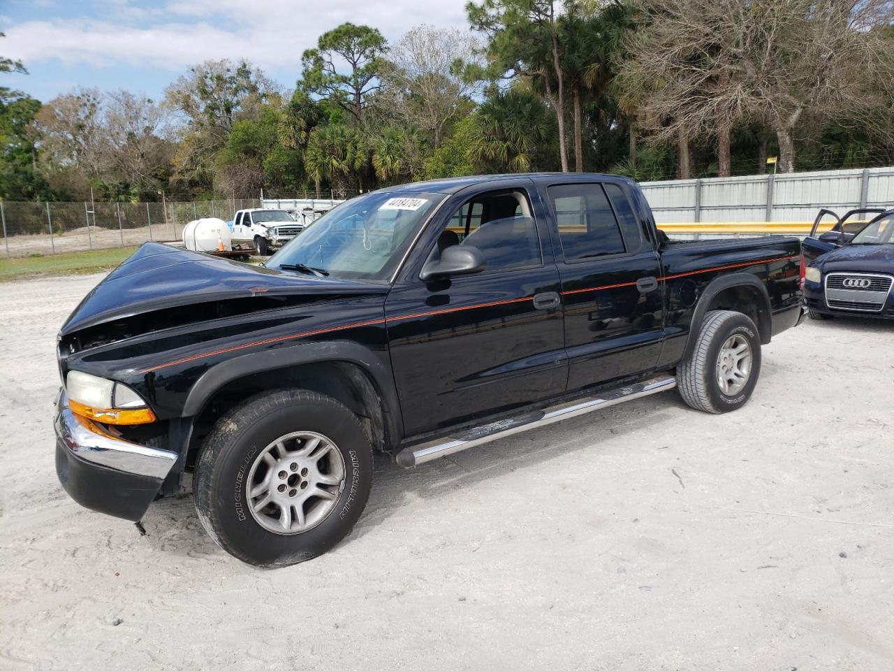 dodge dakota 2004 1d7hl48n04s742545