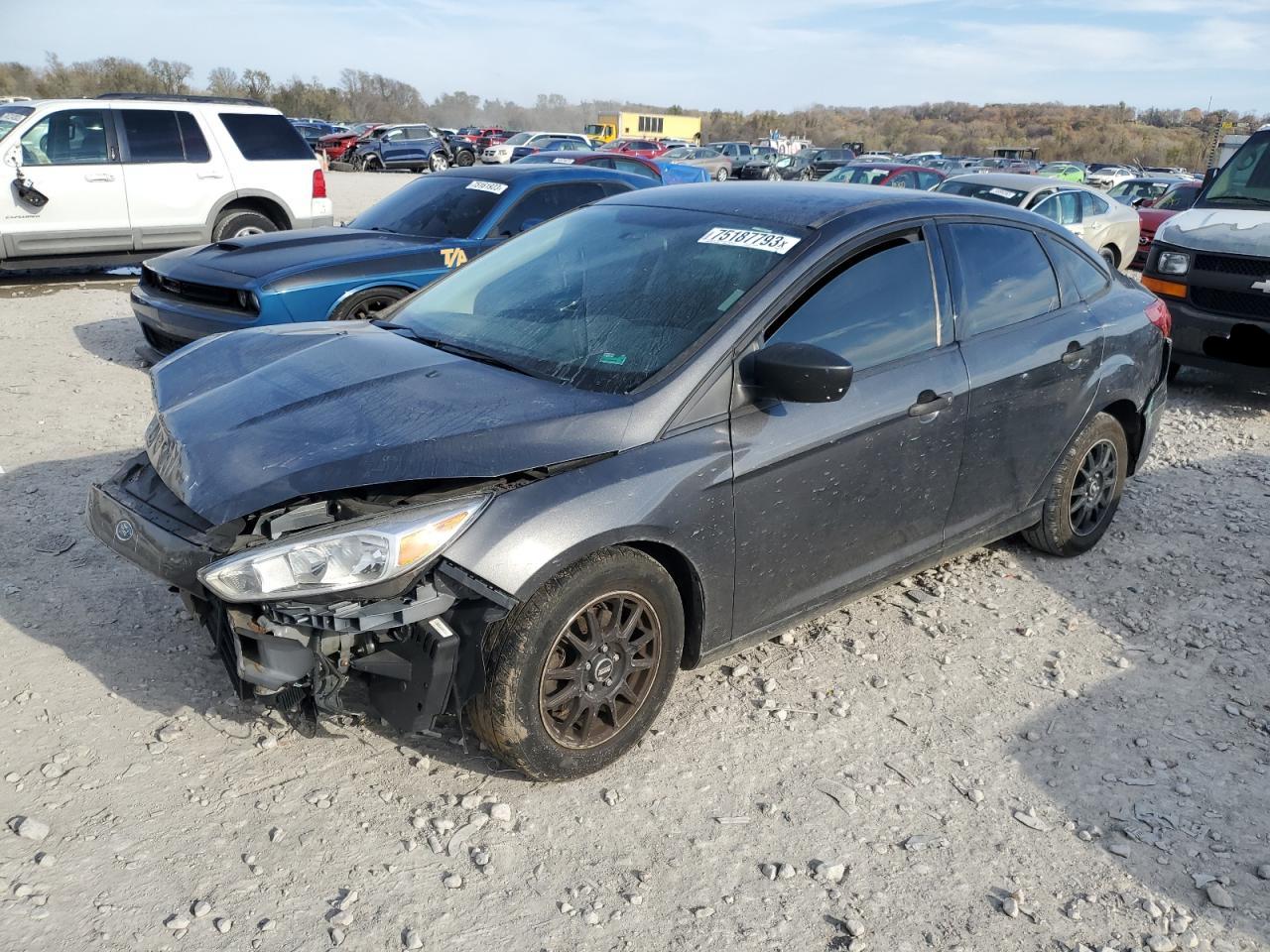 ford focus 2017 1fadp3e21hl324714