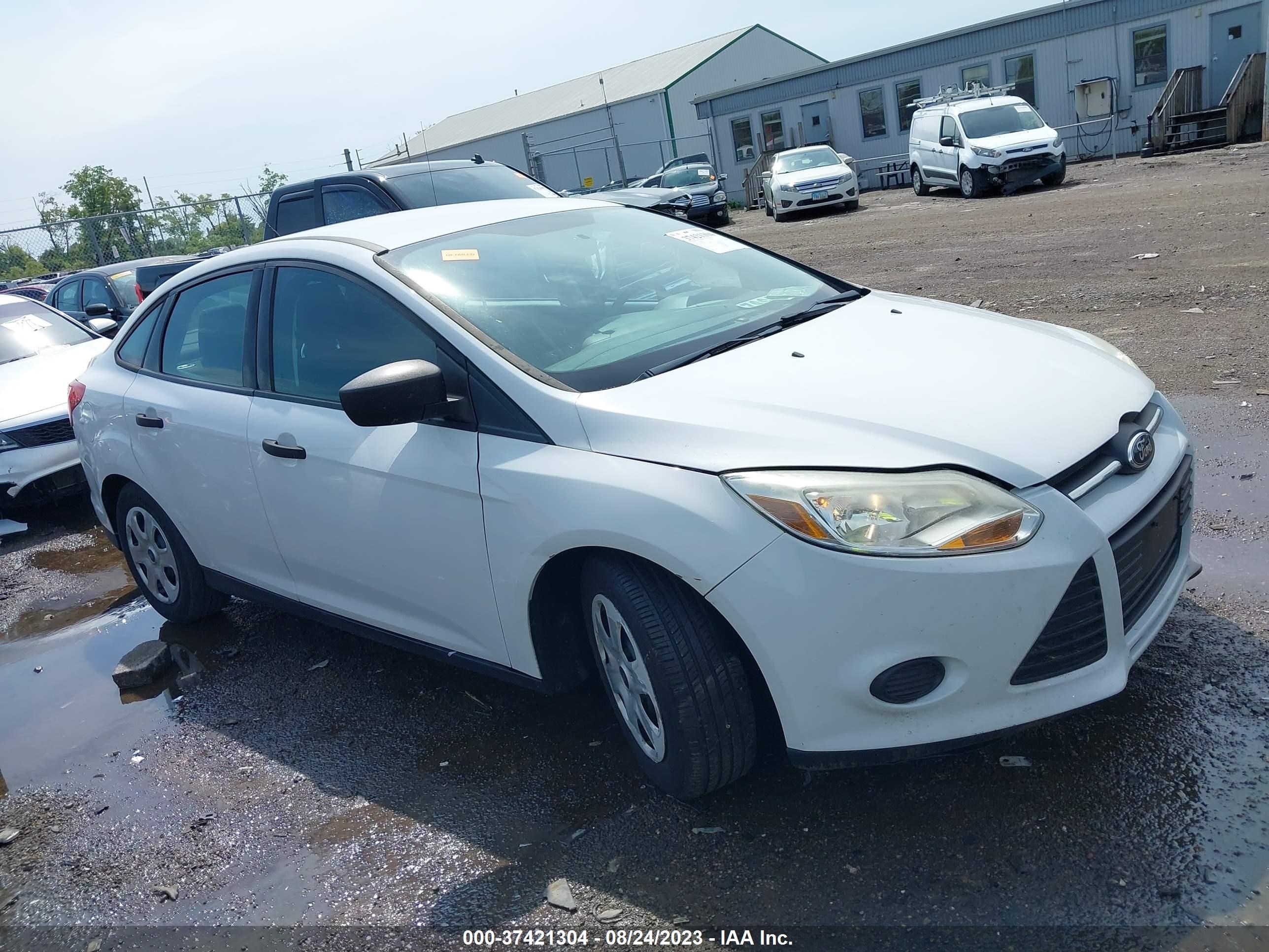 ford focus 2014 1fadp3e26el235524