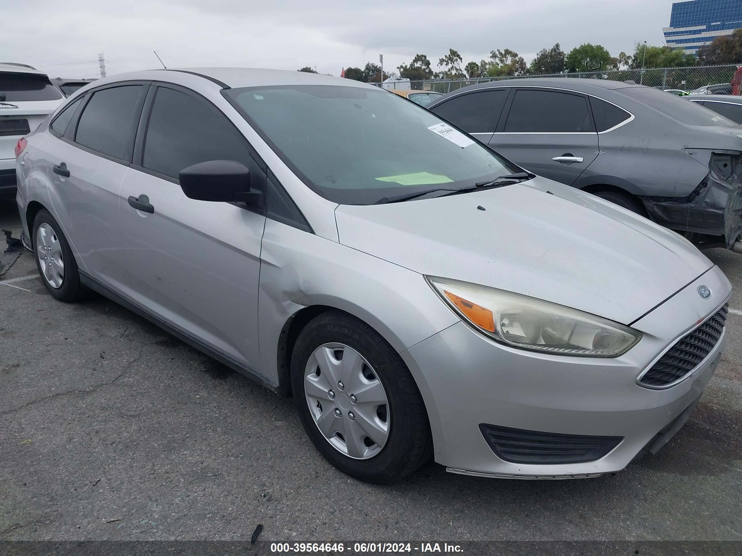 ford focus 2015 1fadp3e2xfl296084