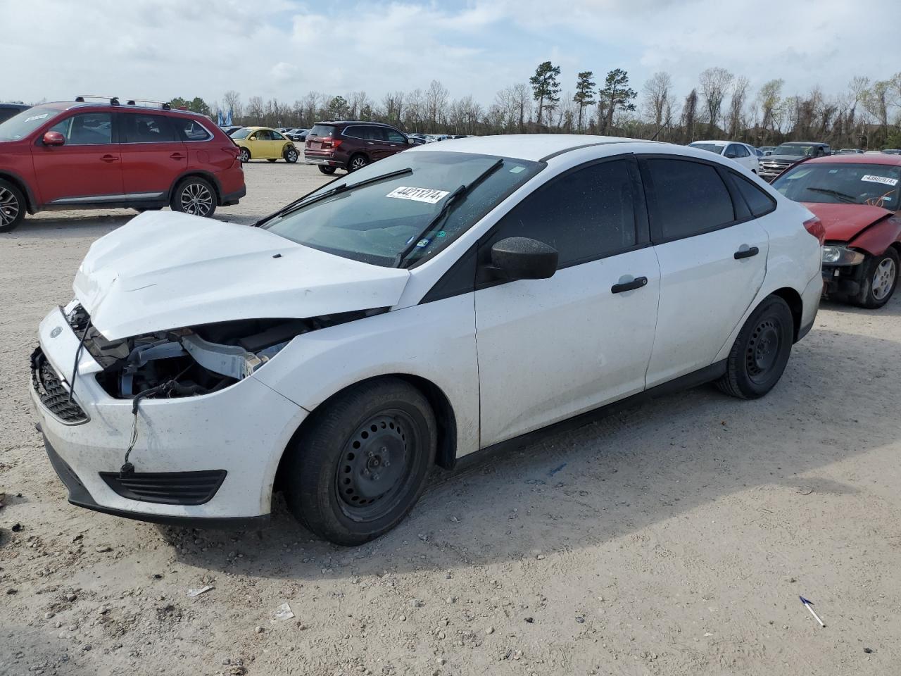 ford focus 2018 1fadp3e2xjl286633