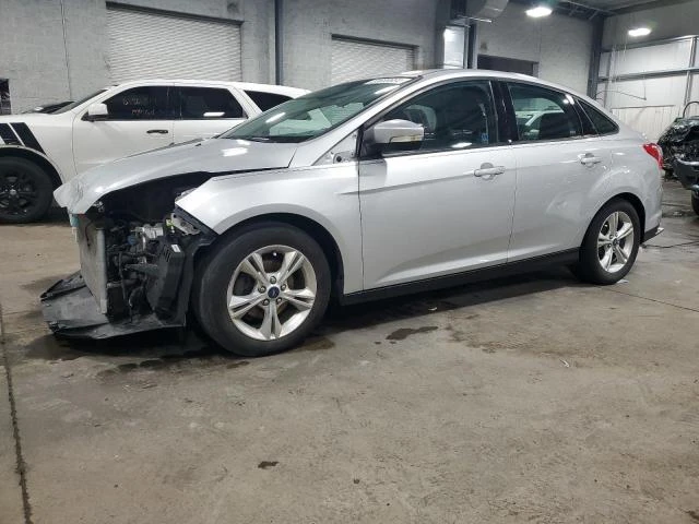 ford focus se 2014 1fadp3f20el324388