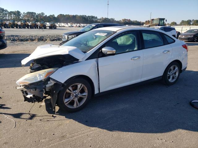 ford focus se 2014 1fadp3f20el436088