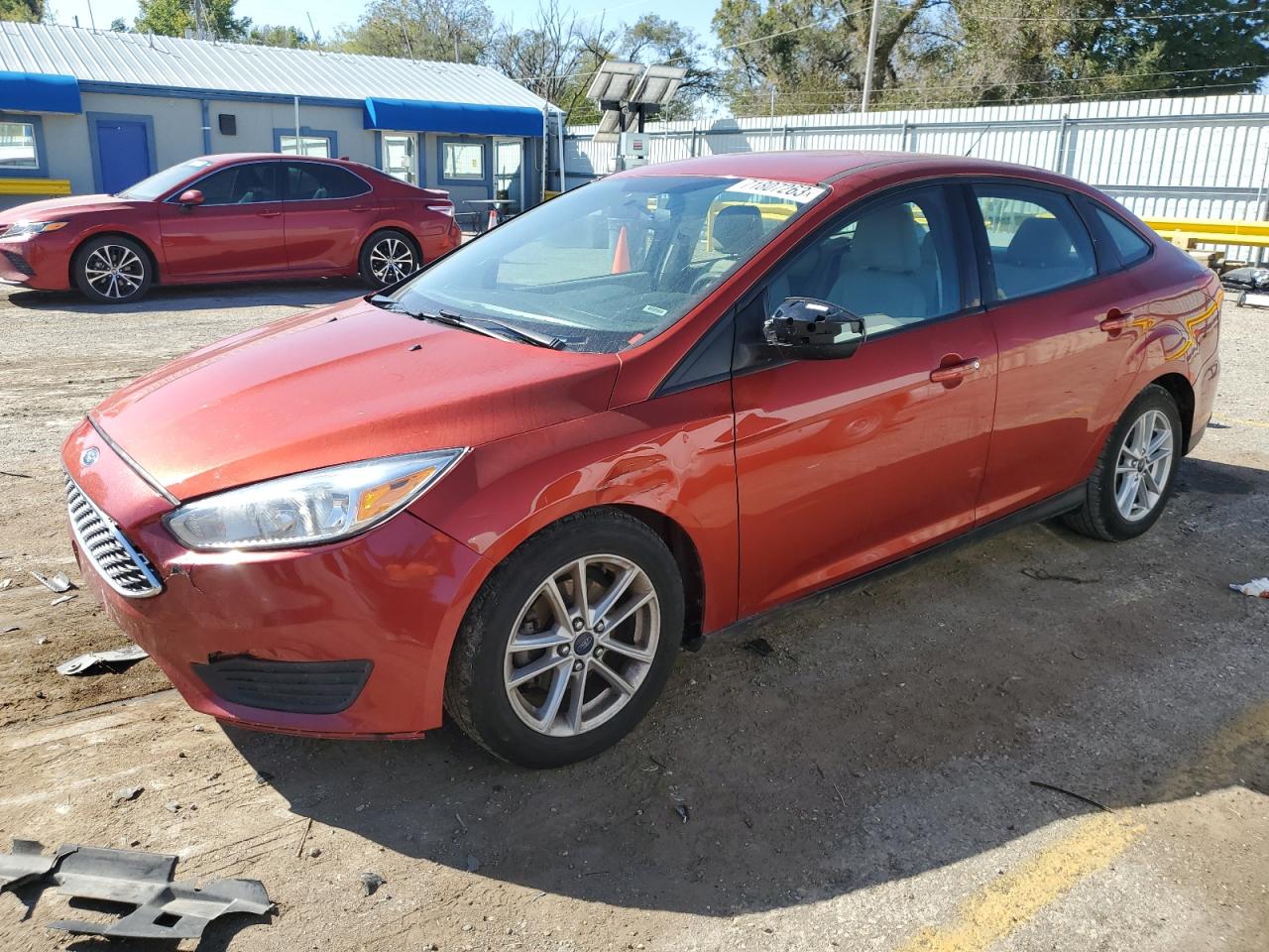 ford focus 2018 1fadp3f20jl325048