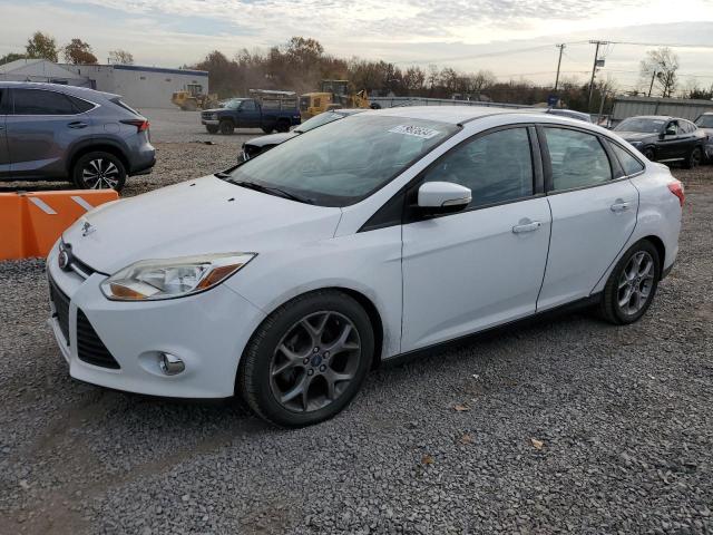 ford focus se 2014 1fadp3f21el143252