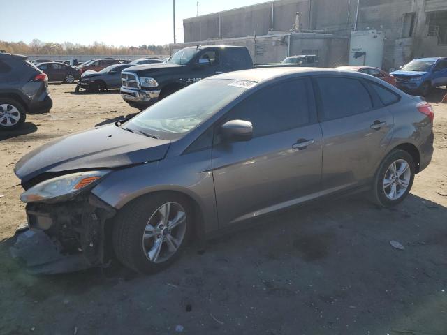 ford focus se 2014 1fadp3f21el458472