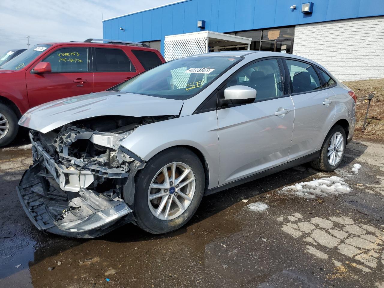 ford focus 2018 1fadp3f21jl207512