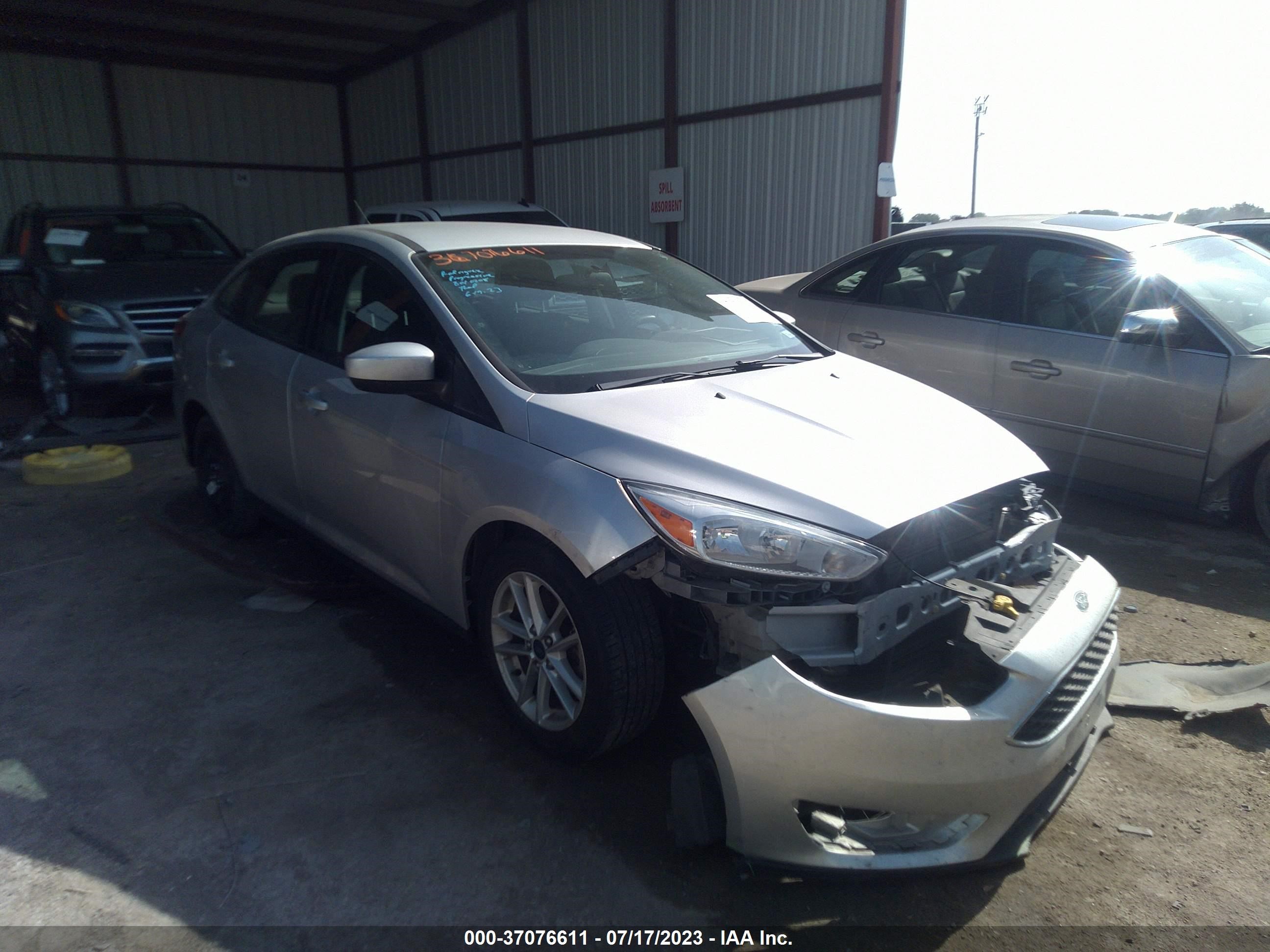 ford focus 2018 1fadp3f22jl330798