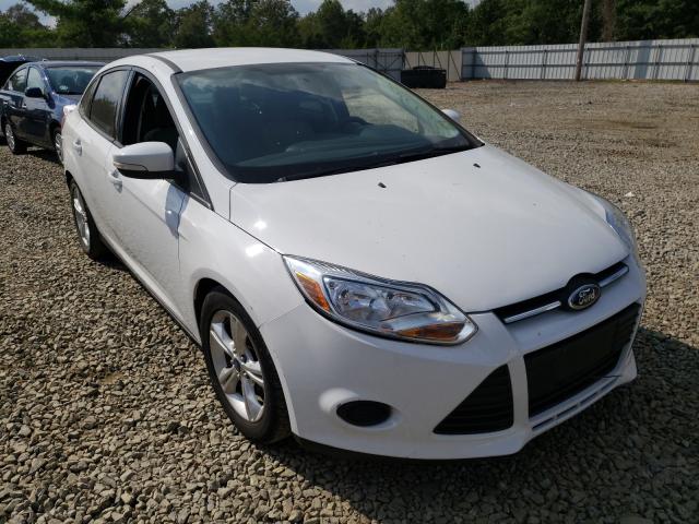 ford focus se 2014 1fadp3f23el131040