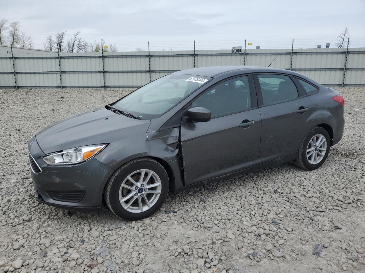 ford focus 2018 1fadp3f23jl257442