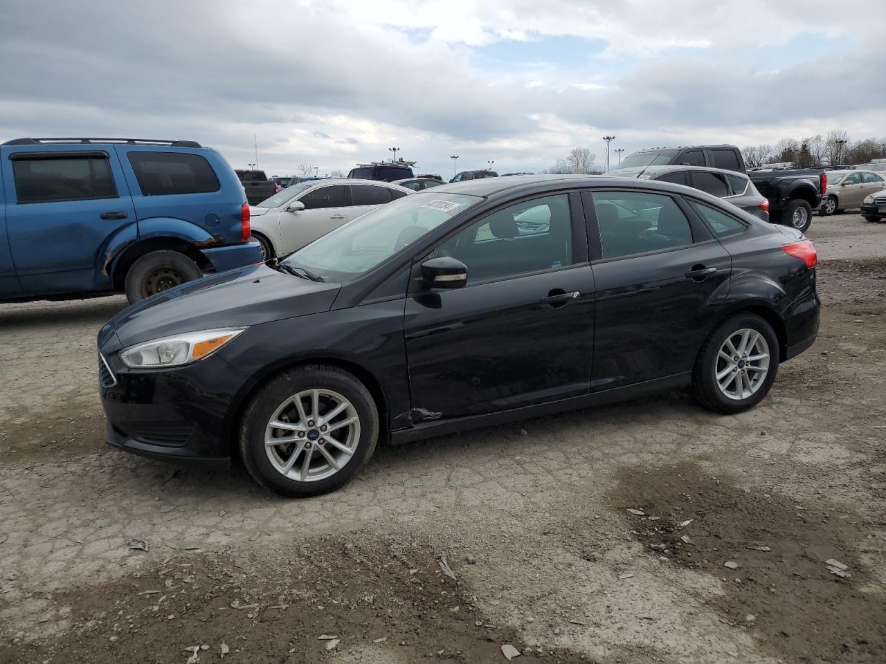 ford focus 2017 1fadp3f25hl303105