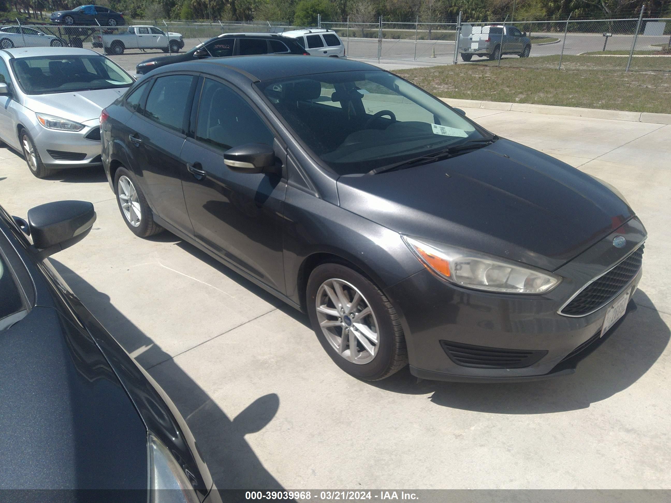 ford focus 2017 1fadp3f25hl309518