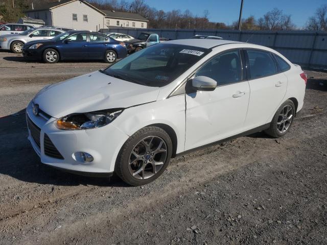 ford focus se 2014 1fadp3f26el126057