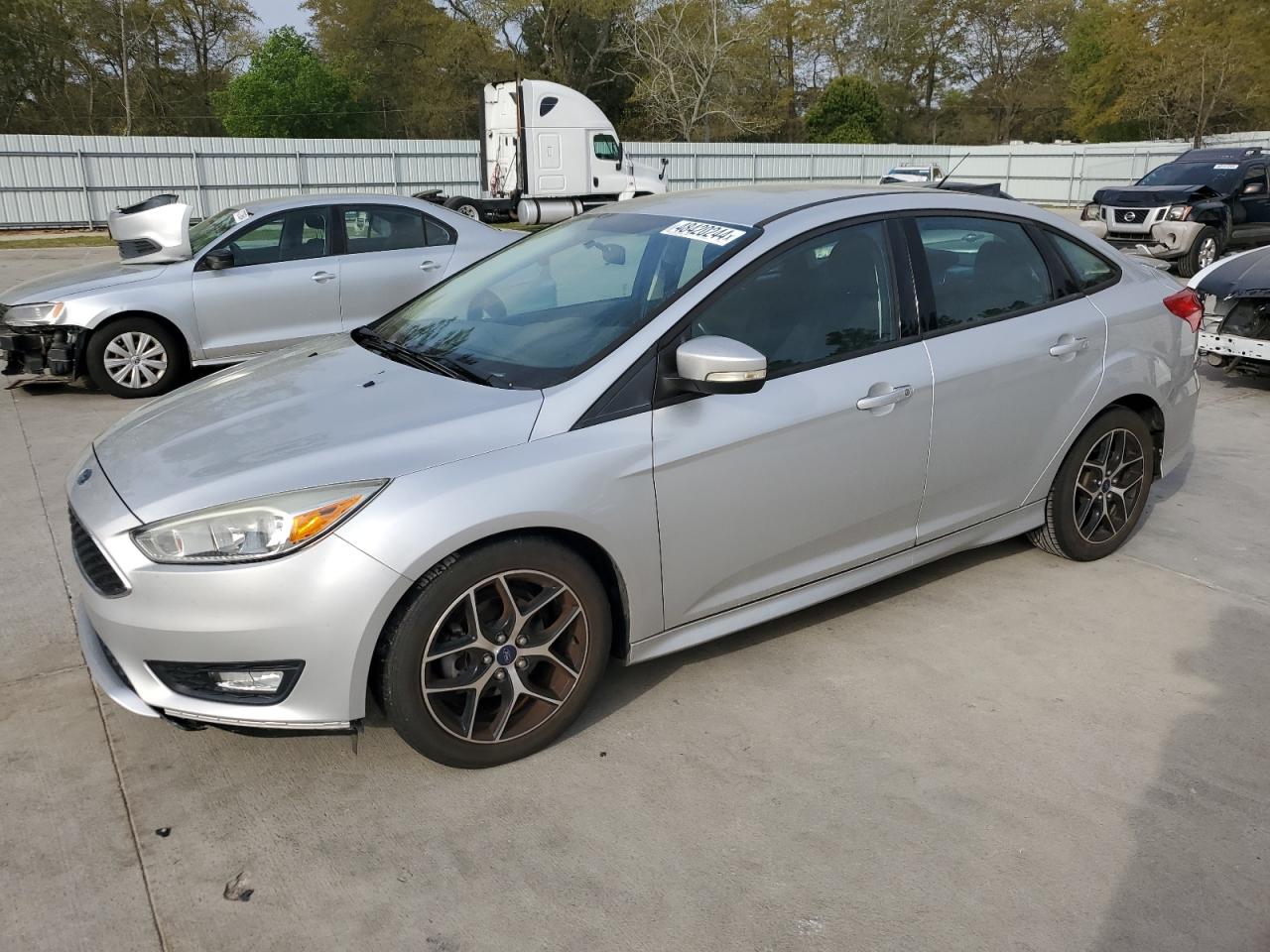 ford focus 2015 1fadp3f26fl261735