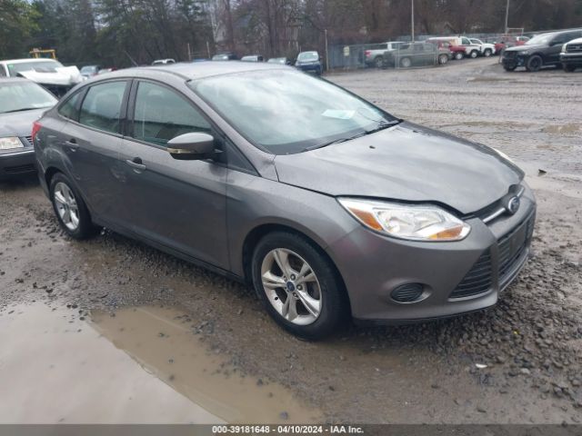 ford focus se 2014 1fadp3f28el158380