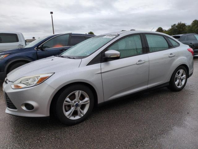 ford focus se 2014 1fadp3f28el226810