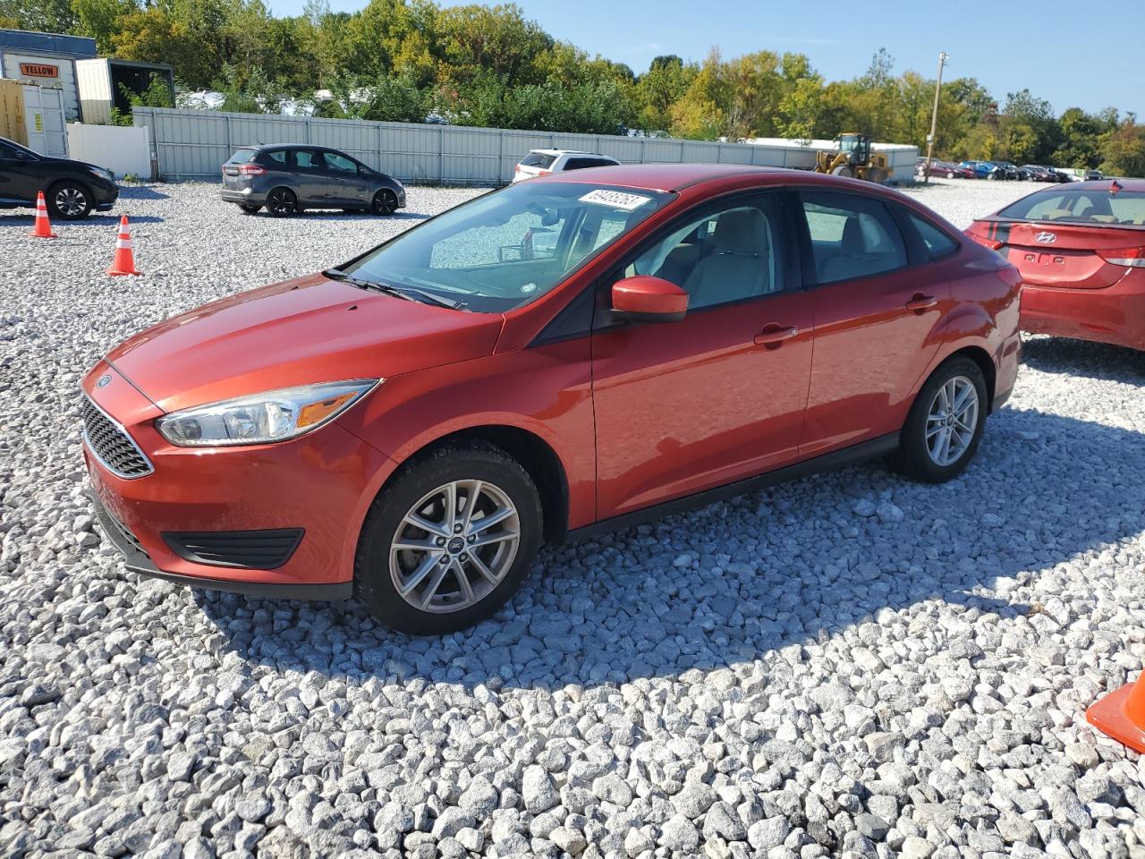 ford focus 2018 1fadp3f28jl252396