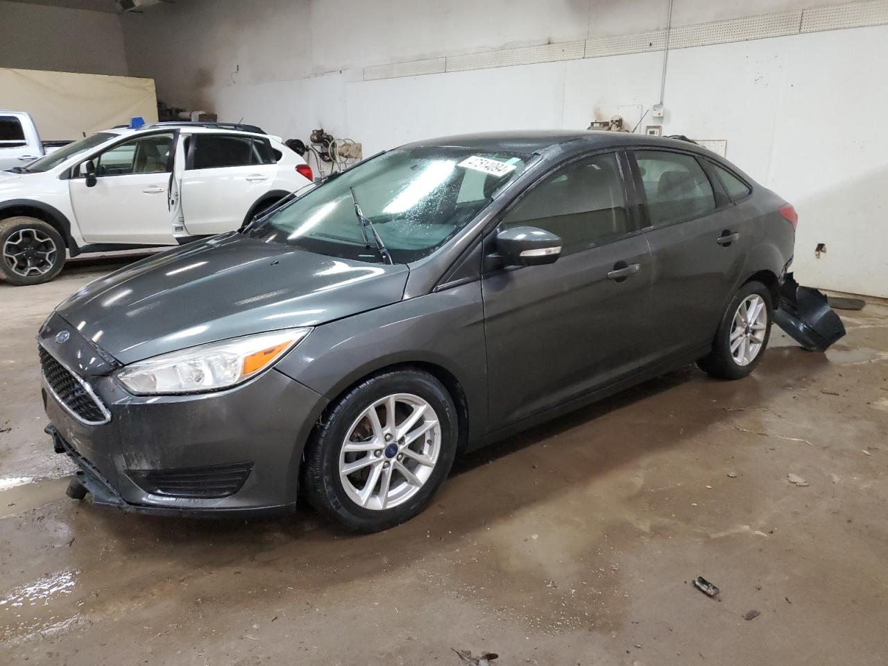 ford focus 2017 1fadp3f29hl330596