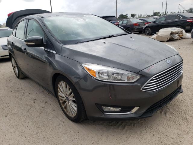 ford  2017 1fadp3j26hl327503