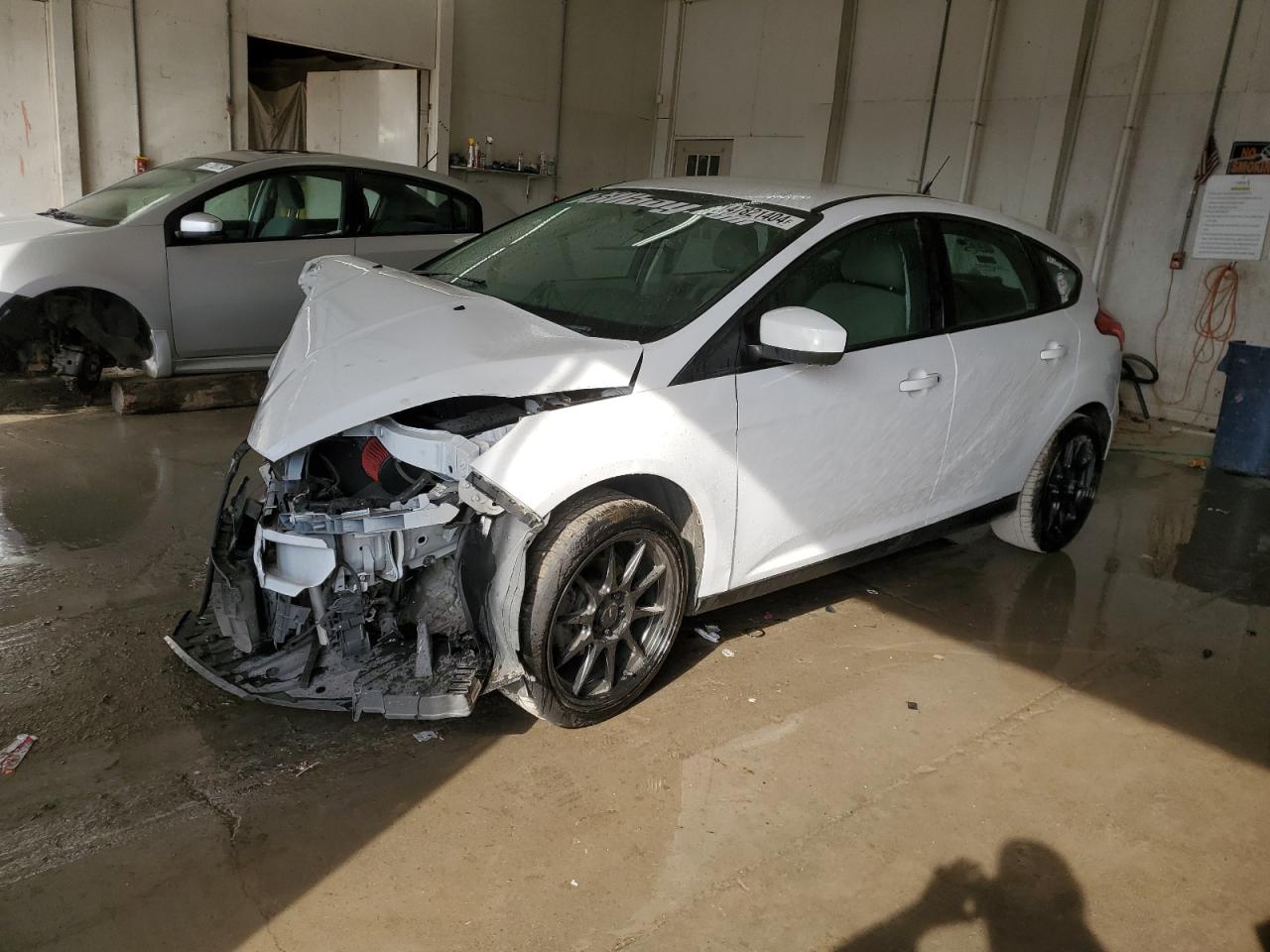 ford focus 2018 1fadp3k20jl327002