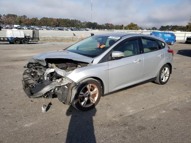 ford focus se 2014 1fadp3k21el133312