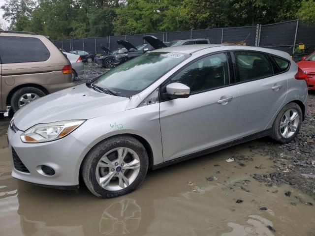 ford focus se 2014 1fadp3k21el153401