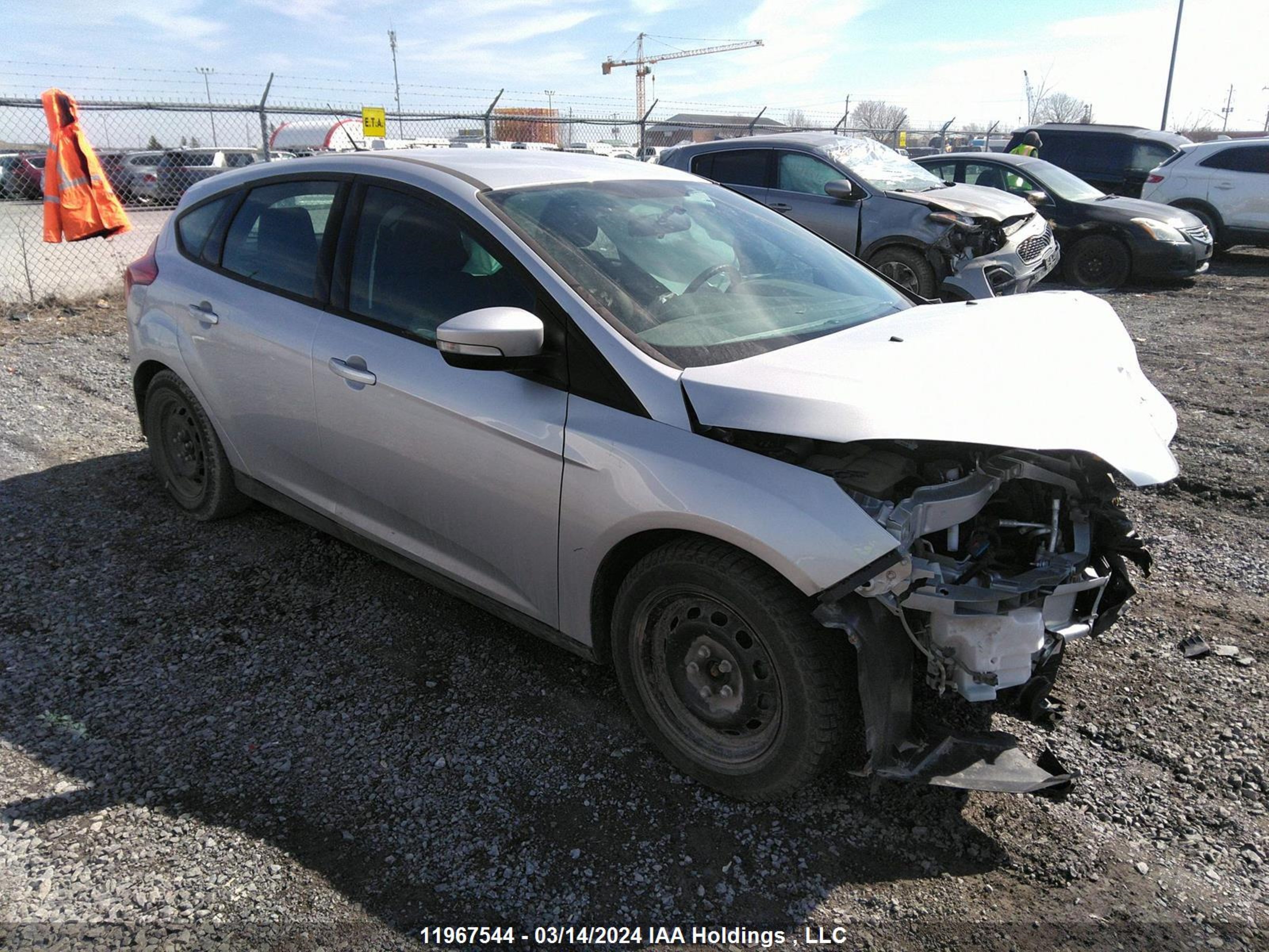 ford focus 2014 1fadp3k21el351847