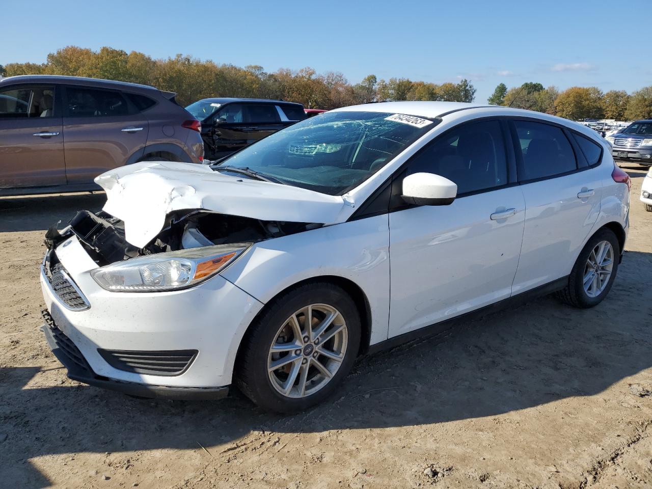 ford focus se 2018 1fadp3k21jl321516