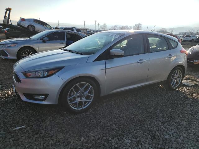 ford focus se 2015 1fadp3k22fl343595