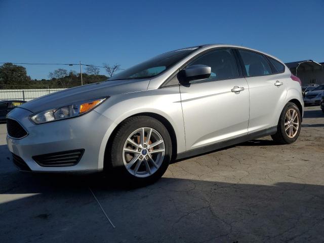 ford focus se 2018 1fadp3k22jl329382