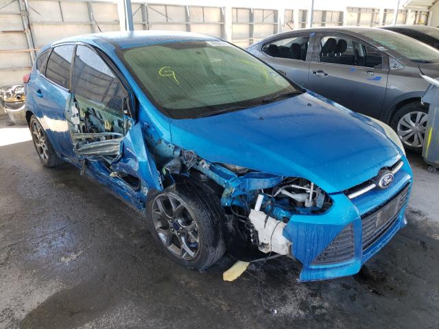 ford focus se 2014 1fadp3k23el412857