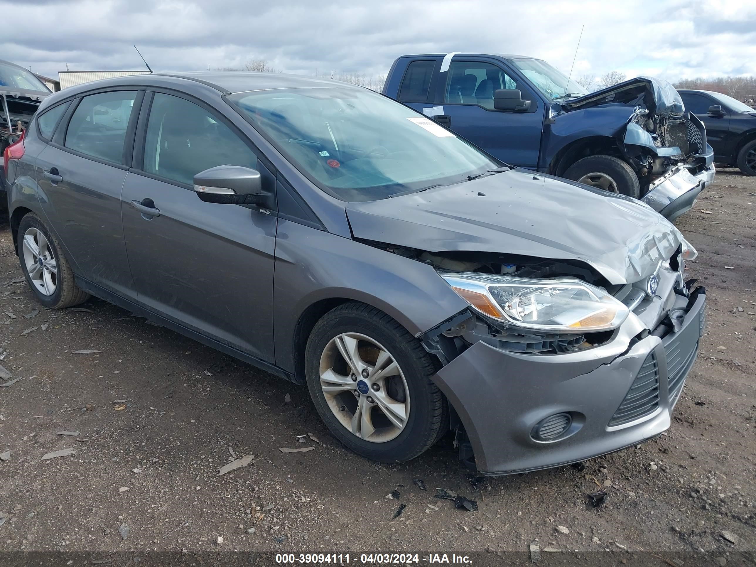 ford focus 2014 1fadp3k24el412060