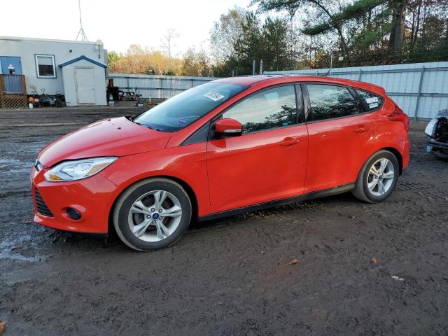 ford focus se 2014 1fadp3k24el415640