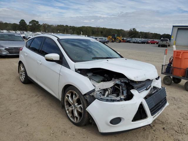 ford focus se 2014 1fadp3k25el282323