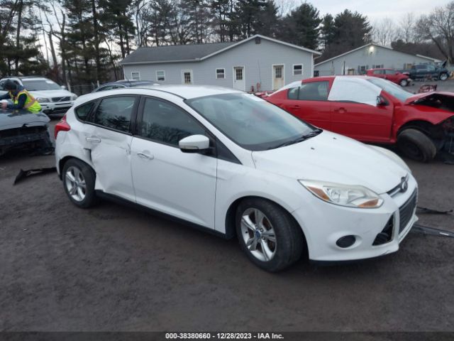 ford focus 2014 1fadp3k27el135839