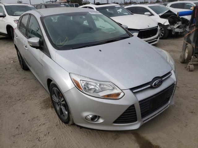 ford focus se 2014 1fadp3k27el432111