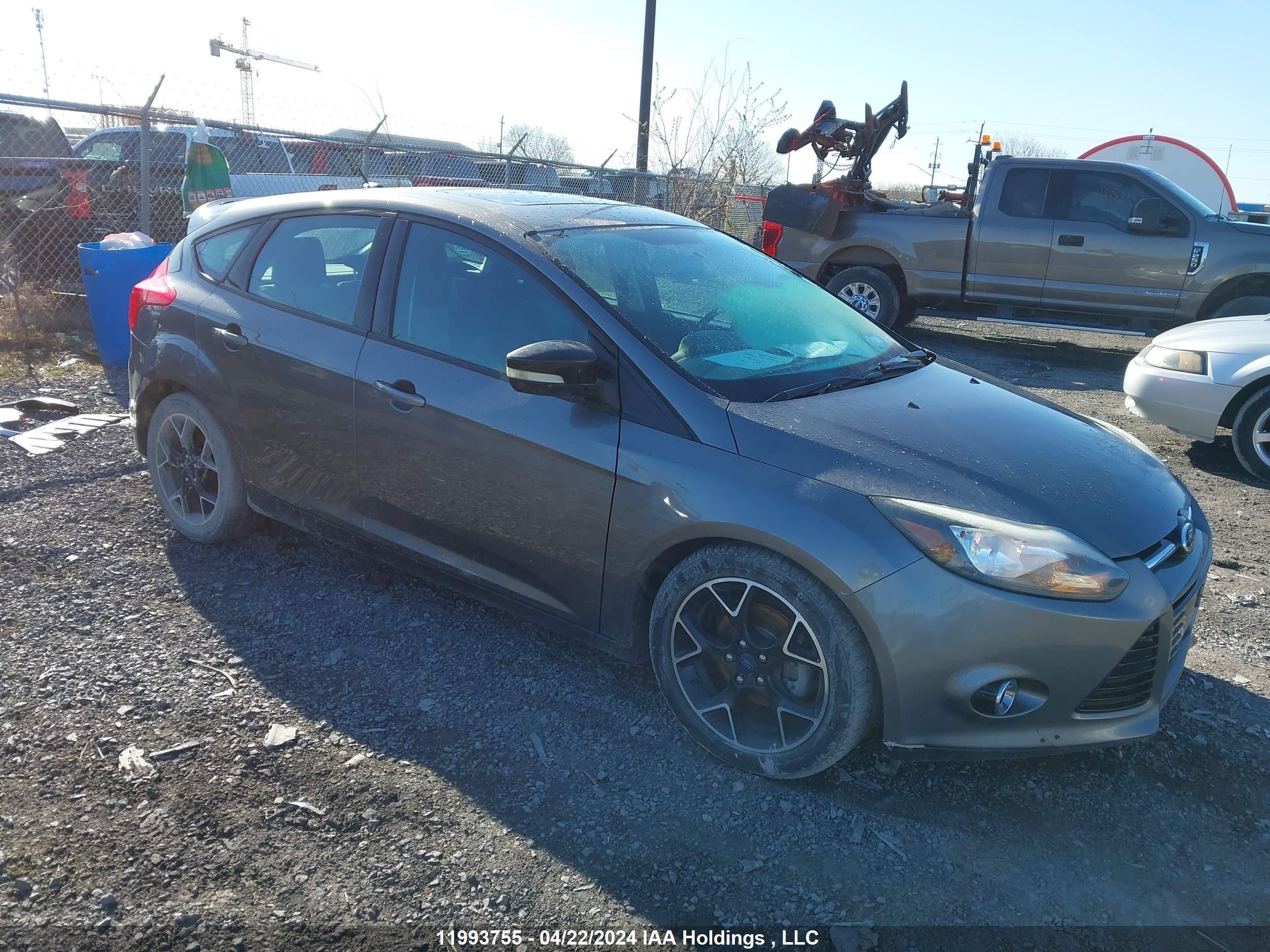 ford focus 2014 1fadp3k28el328419