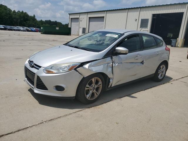 ford focus se 2014 1fadp3k28el452240