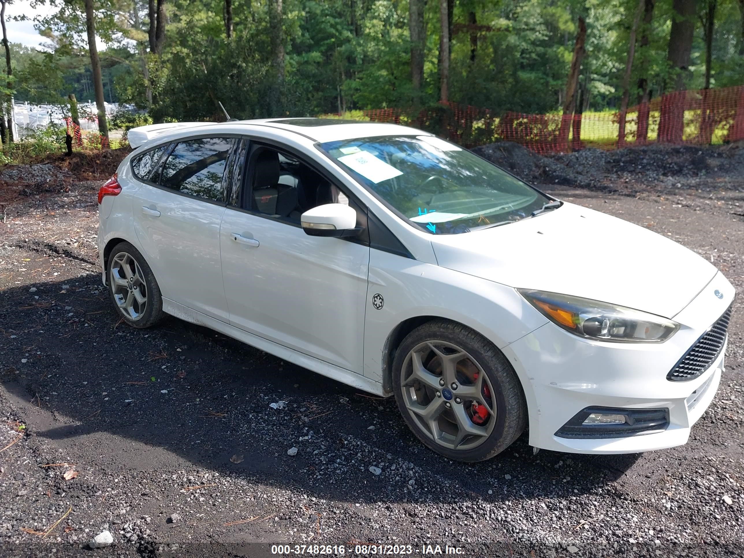 ford focus 2015 1fadp3l99fl346005