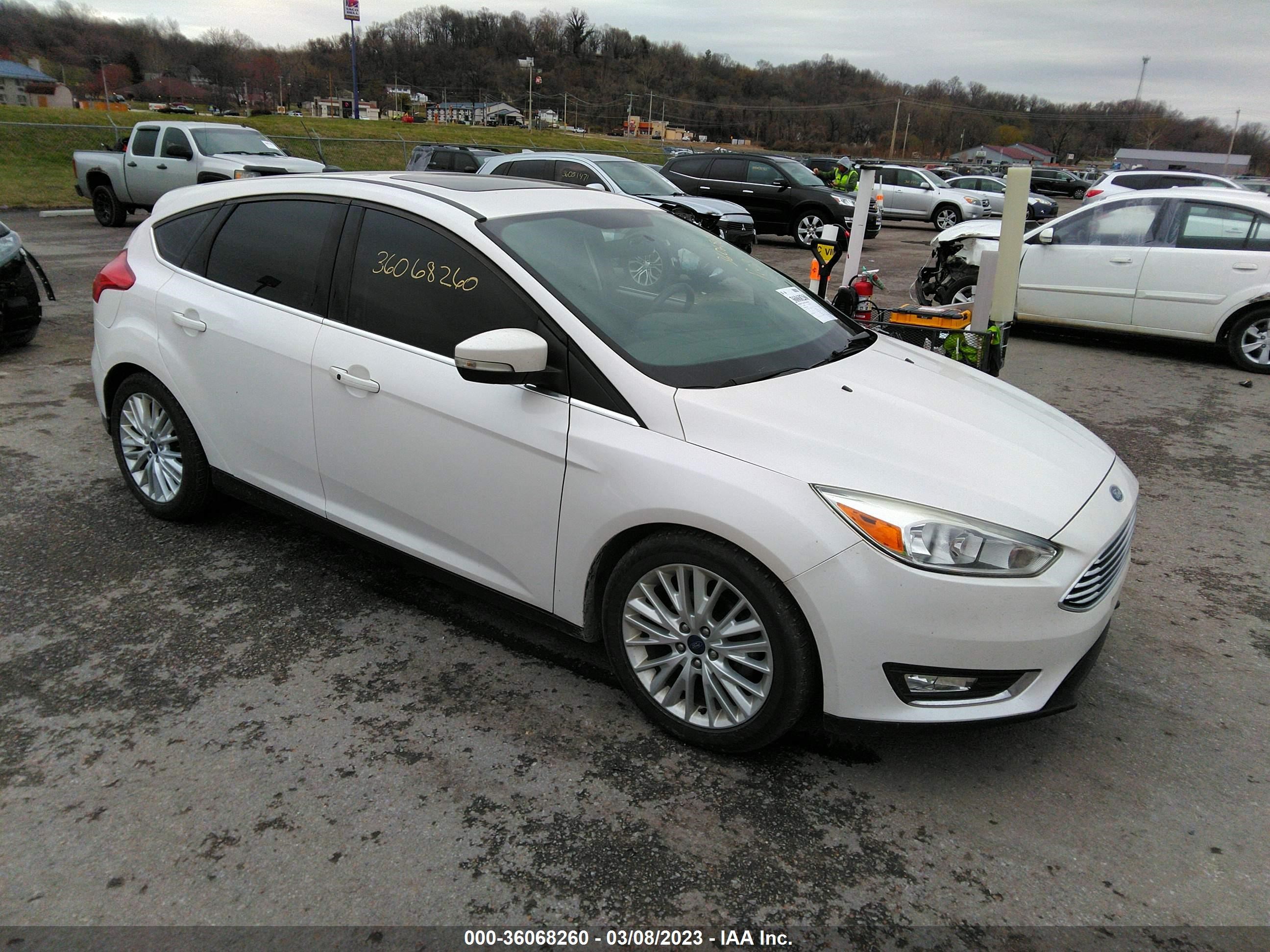 ford focus 2018 1fadp3n22jl279479