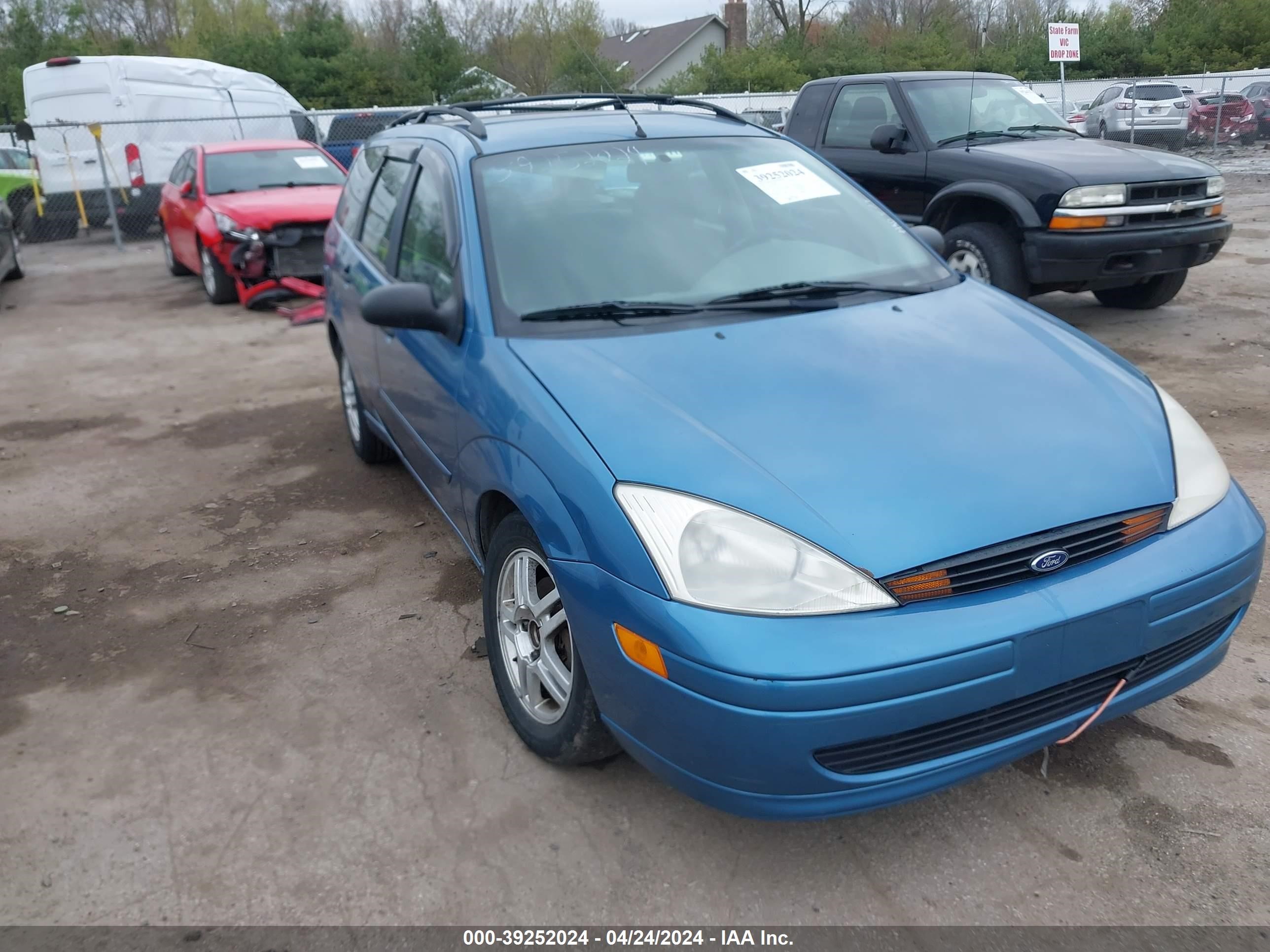 ford focus 2000 1fafp3631yw223557