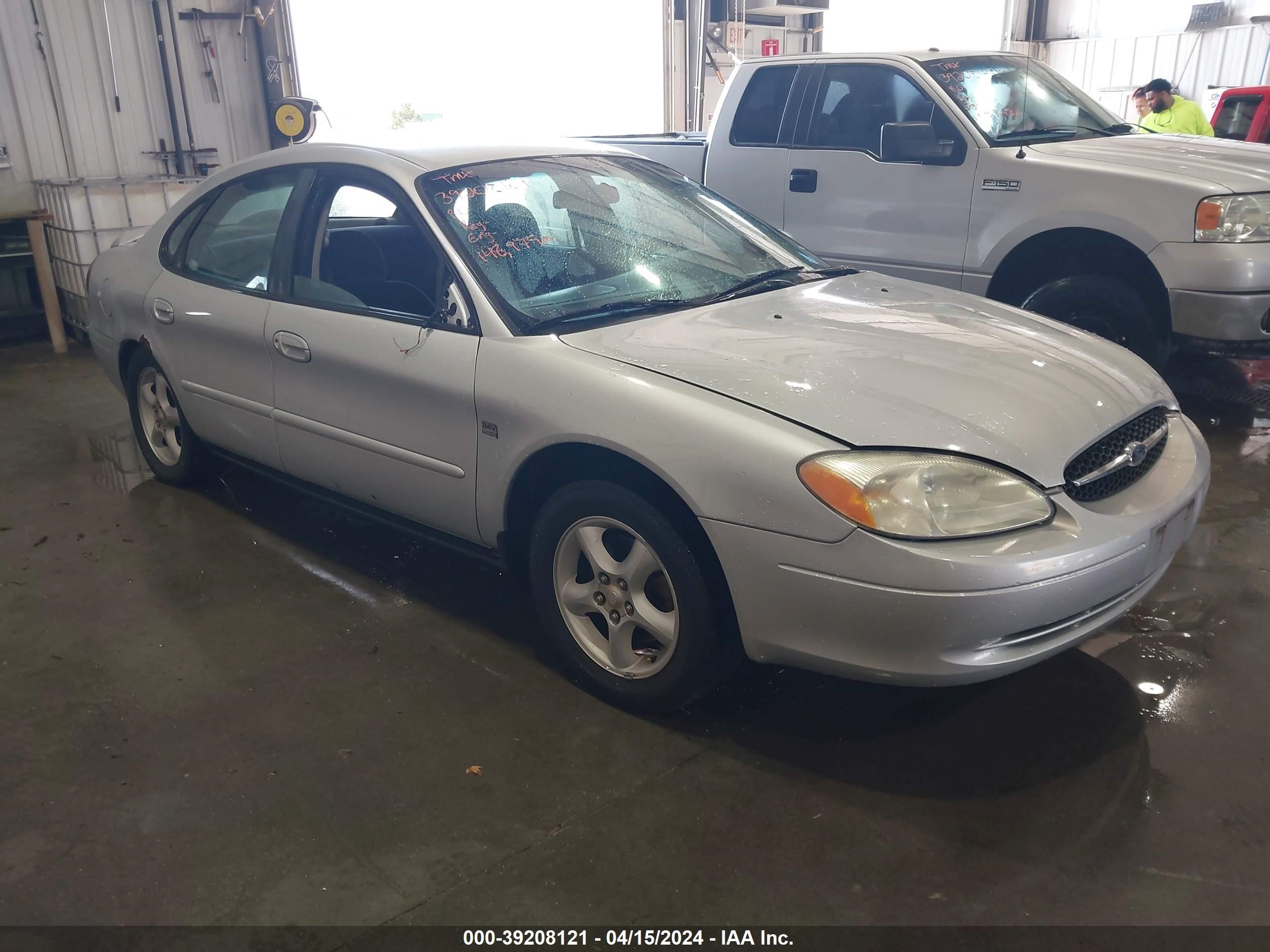 ford taurus 2001 1fafp55s11a275150