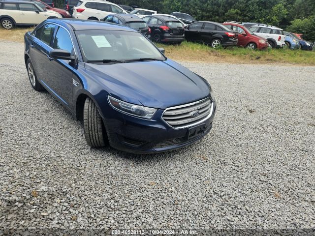 ford taurus 2017 1fahp2d83hg113329