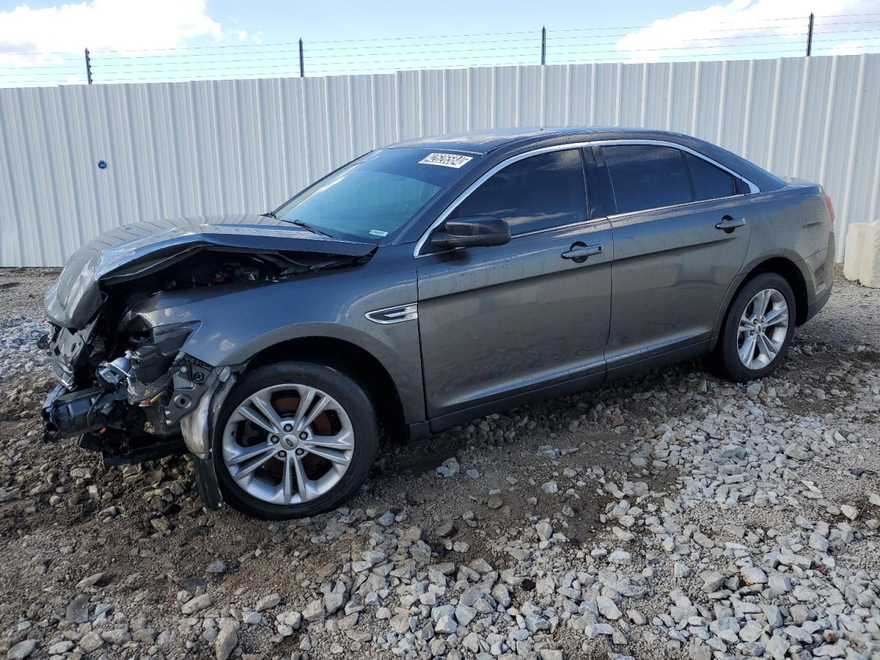 ford taurus 2018 1fahp2d89jg125068