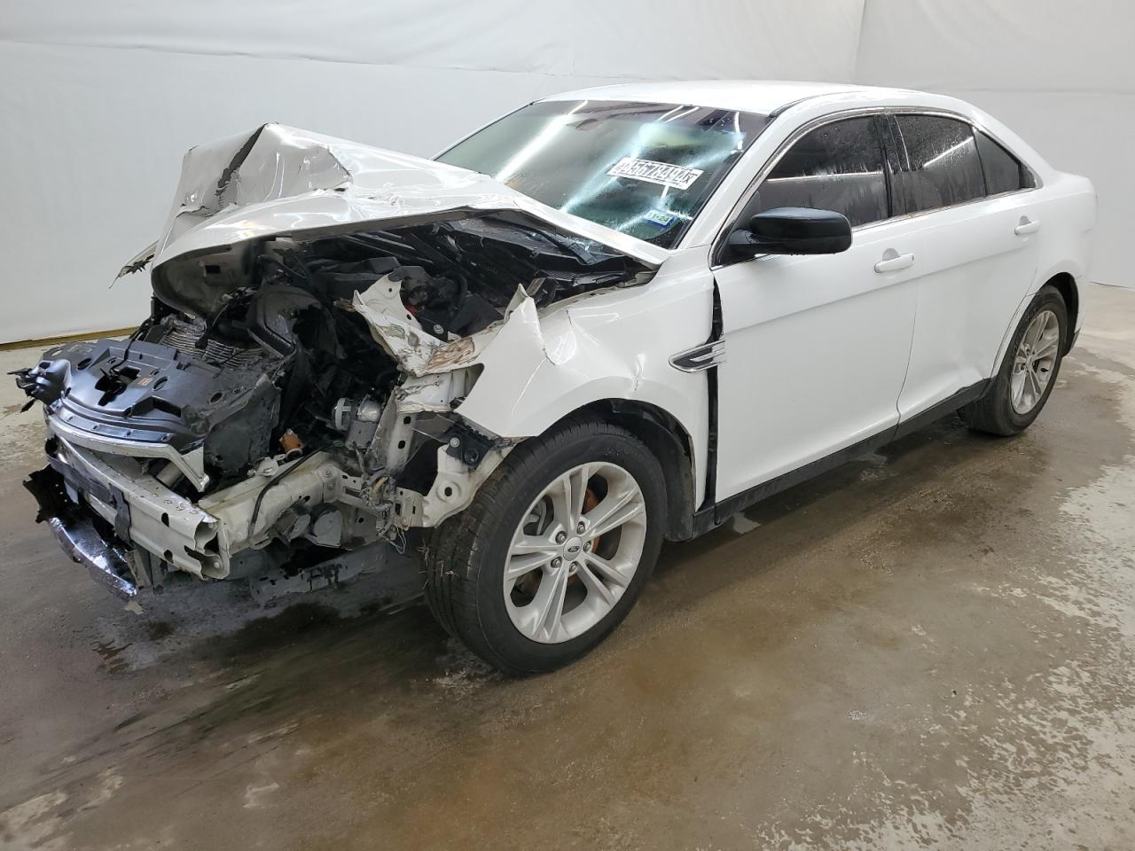 ford taurus 2018 1fahp2d8xjg135110