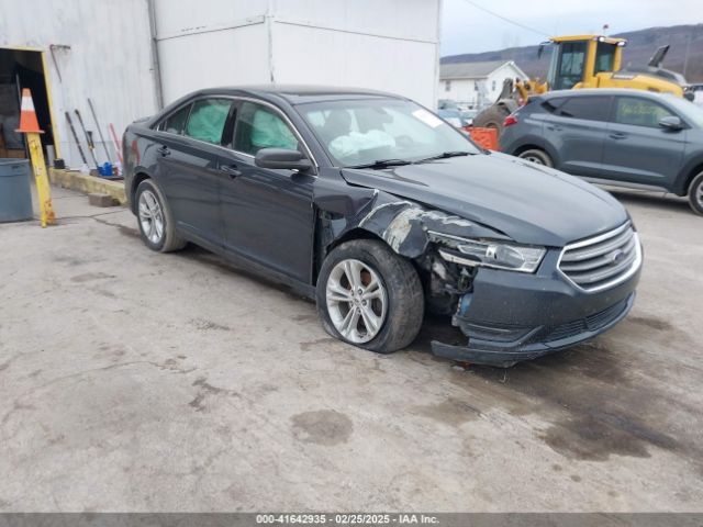 ford taurus 2017 1fahp2e80hg136825